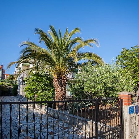 Villa Vosilla Apartments Црес Экстерьер фото